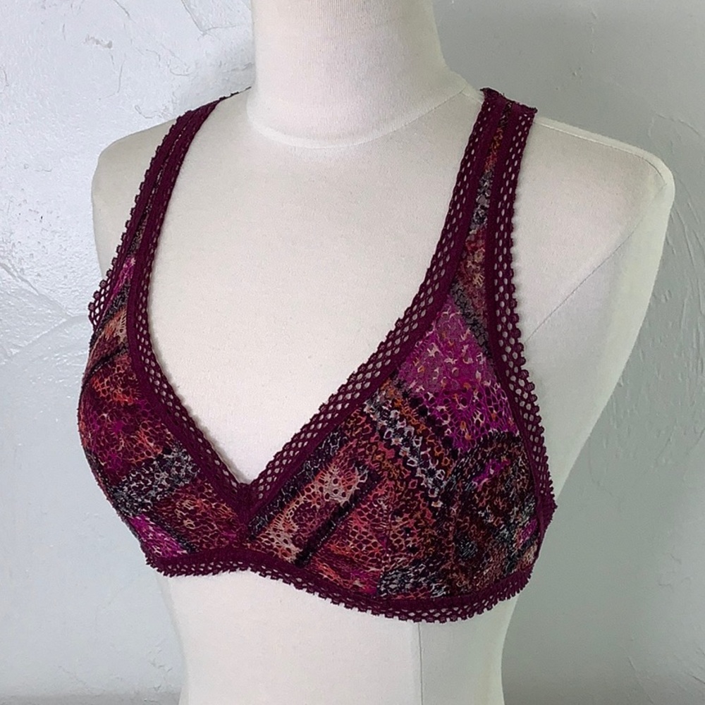 Victoria’s Secret racerback multicolor lace bralette size small